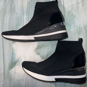 MICHAEL MICHAEL KORS
Skyler Stretch-Knit Sock Sneaker Like New